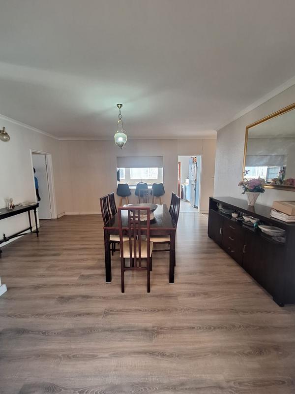 4 Bedroom Property for Sale in Goodwood Park Western Cape